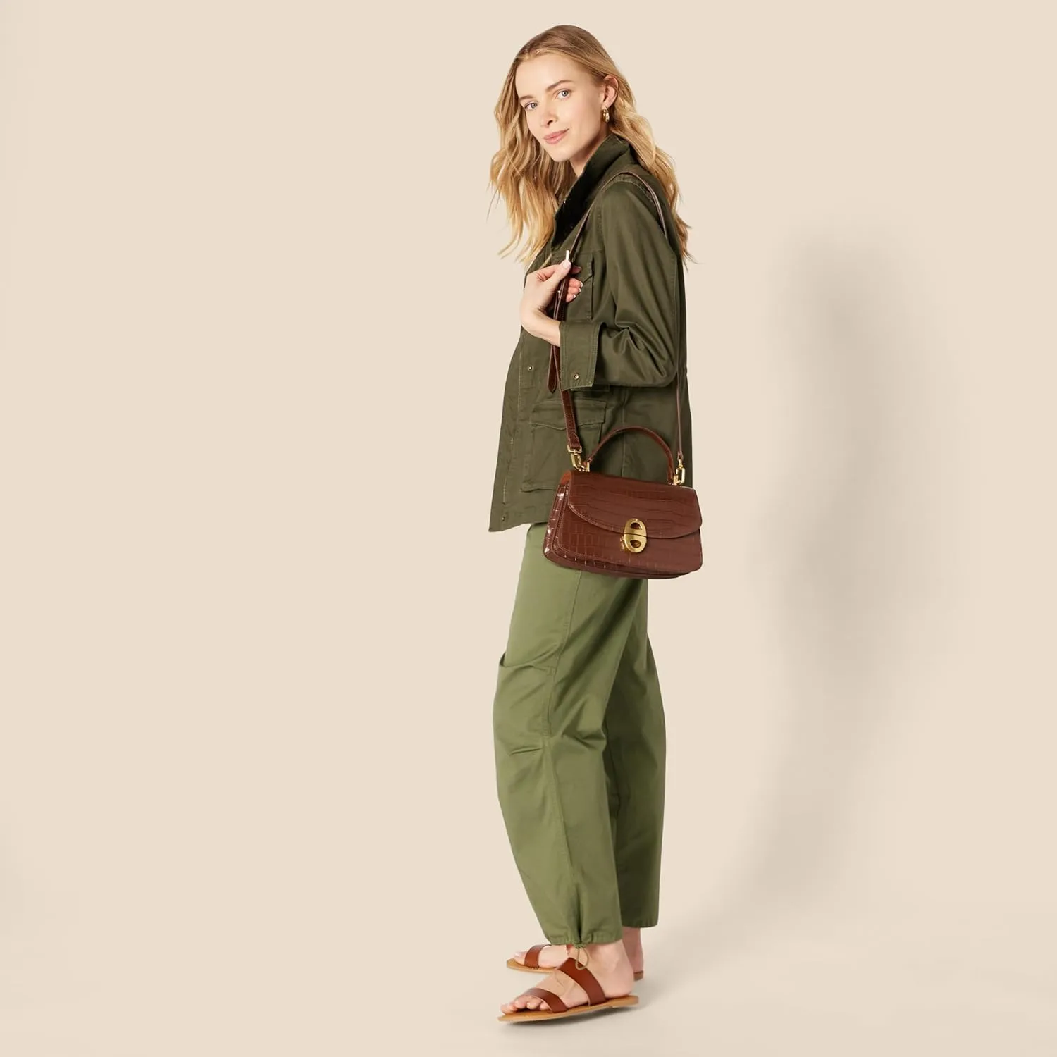 Amazon Essentials Women's Top Handle Handbag