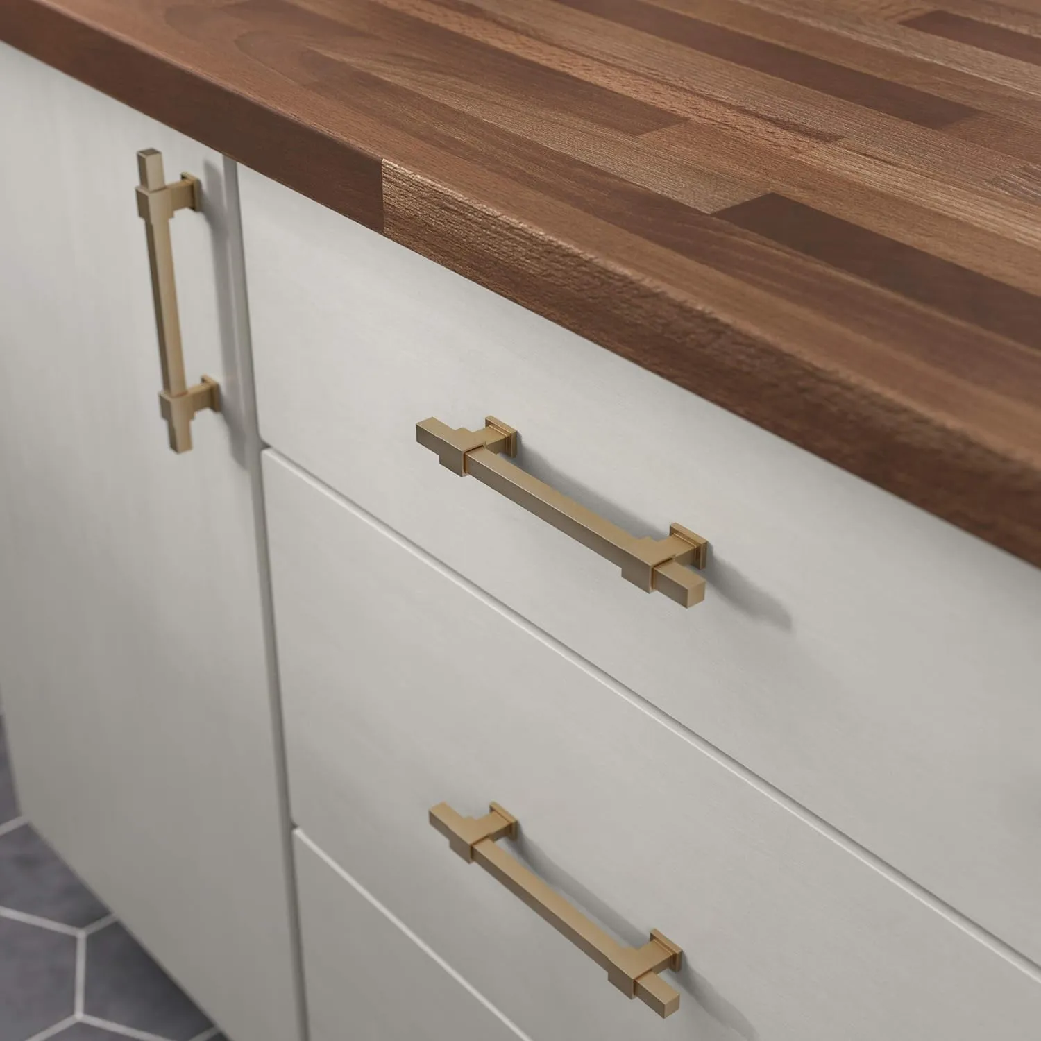 Franklin Brass Adjusta-Pull Square Bar (5-Pack) Adjustable Drawer Pulls/Cabinet Handles 1-3/8" to 6-5/16" Hole Center Champagne Bronze Kitchen Hardware, Doors, Dressers, Furniture P44368-CZ-B