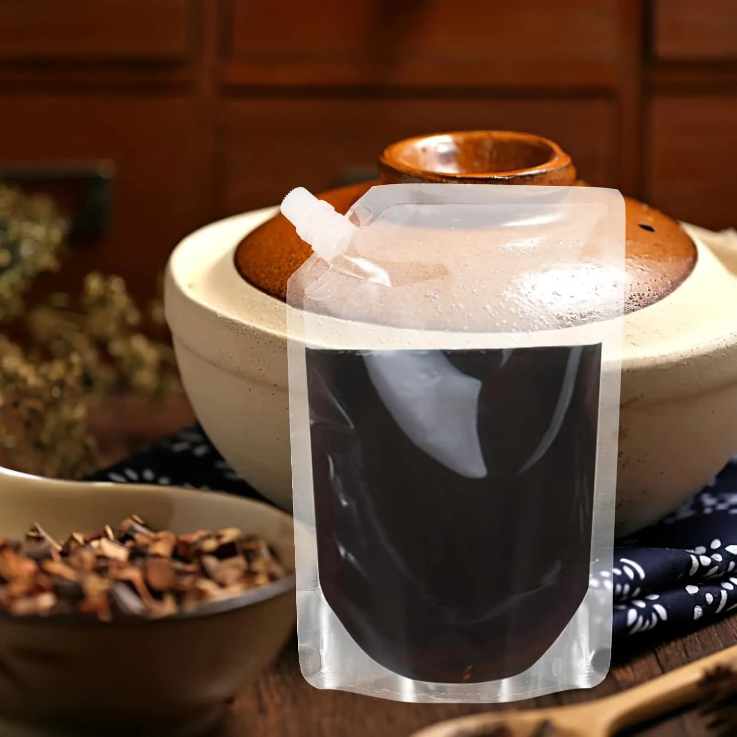 Garneck Travel Drink Containers Leakproof Pouches Juice Bags Edible Oil Bag Alcohol Holder Plastic Milk Holder for Family Gatherings