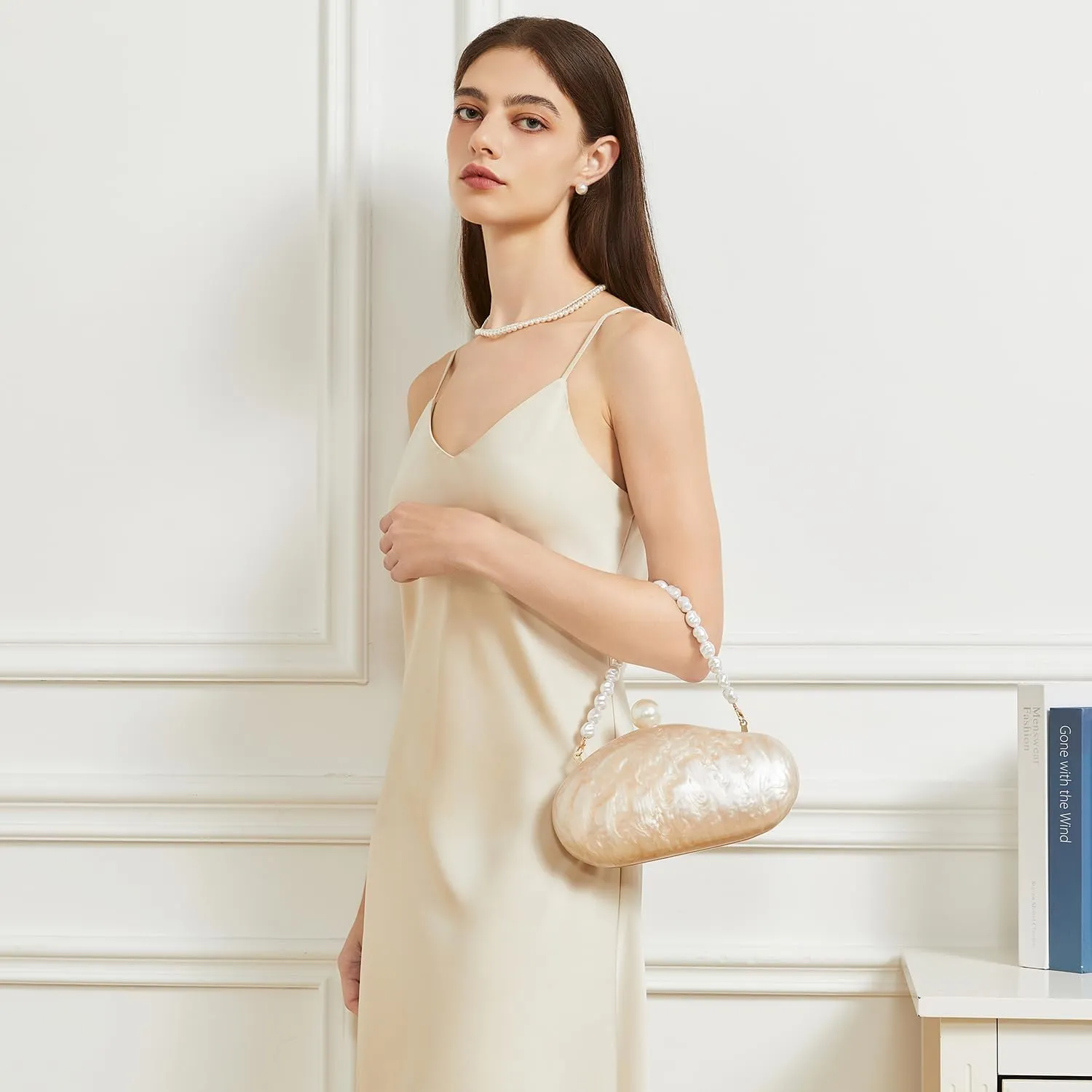 Huralona Acrylic Evening Clutch Purses for Women Shell Handbag Chic Clutch Bag With Baroque Irregular Pearl Chain Strap