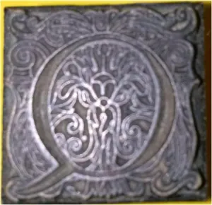 Metal Stamp "Q" for Sealing Wax Medieval Floral Paisley Design 7/8" x 7/8"