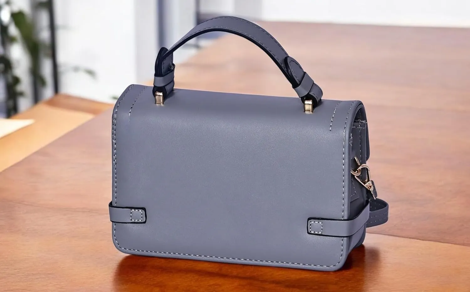 Mini Quilted Crossbody Bag for Women – PU Leather Small Purse with Top Handle & Strap – Trendy Shoulder Handbag for Daily Use