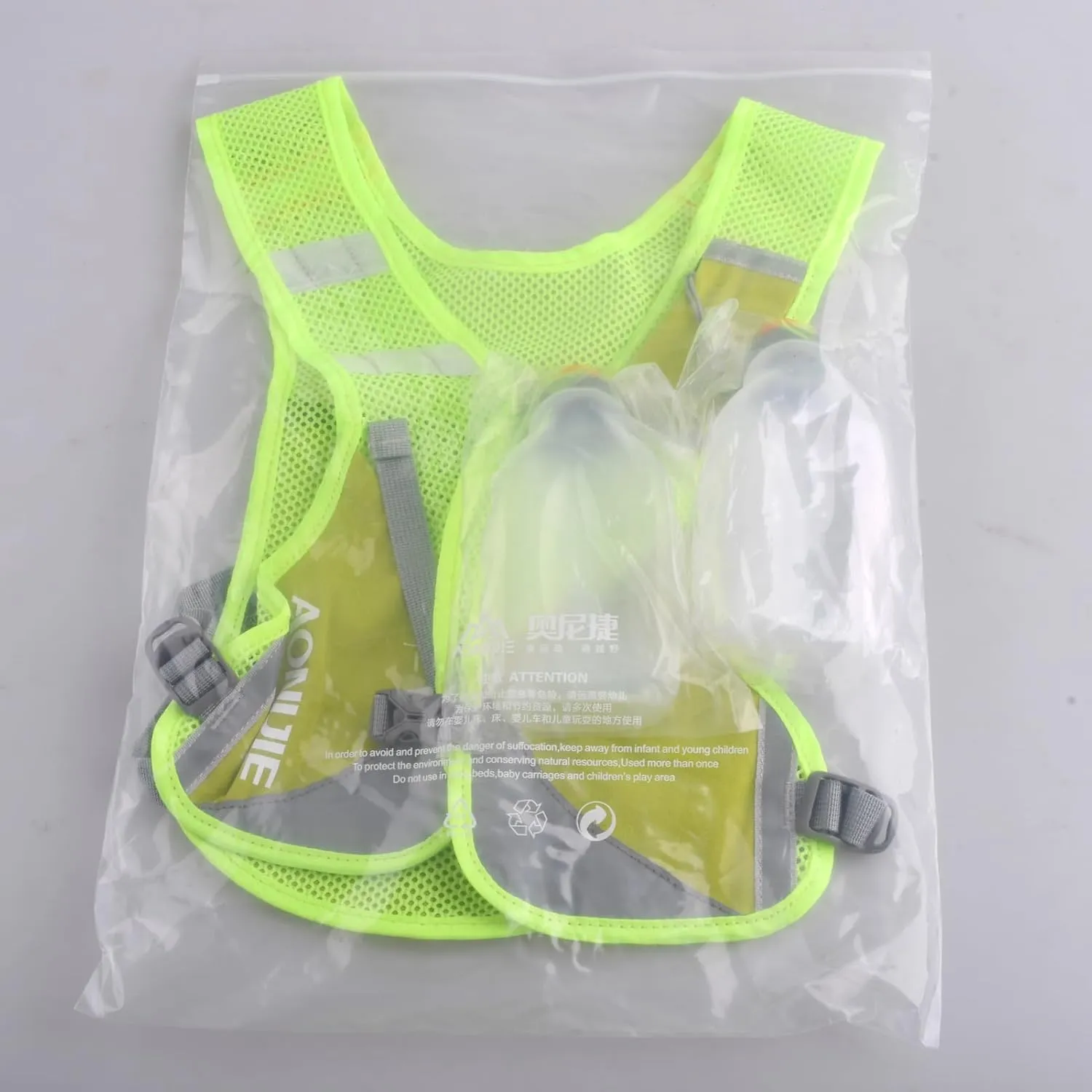 TRIWONDER Running Hydration Vest Water Pack Backpack for Women Men 5.5L 5L Runner Trail Race Marathon Cycling Hiking Jogging
