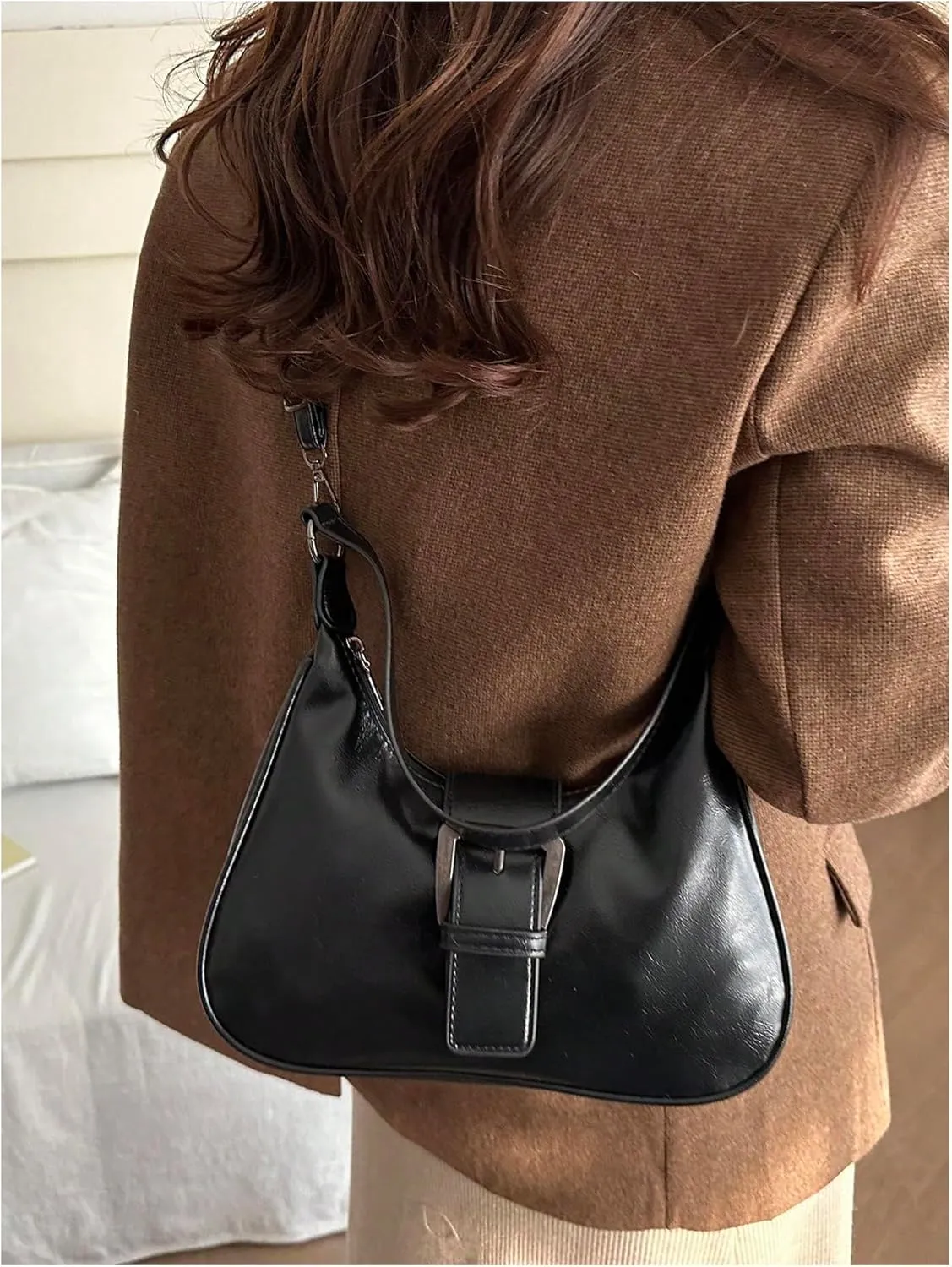 Verdusa Women's Buckle Crossbody Shoulder Bags Retro Top Handle Crescent Underarm Handbag