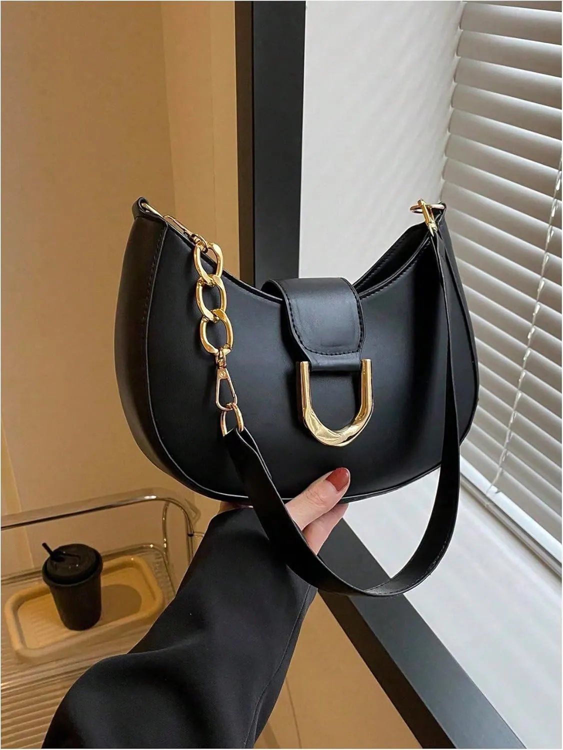Verdusa Women's Metal PU Leather Bag Zipper Top Hobo Fashion Crescent Shoulder Bag