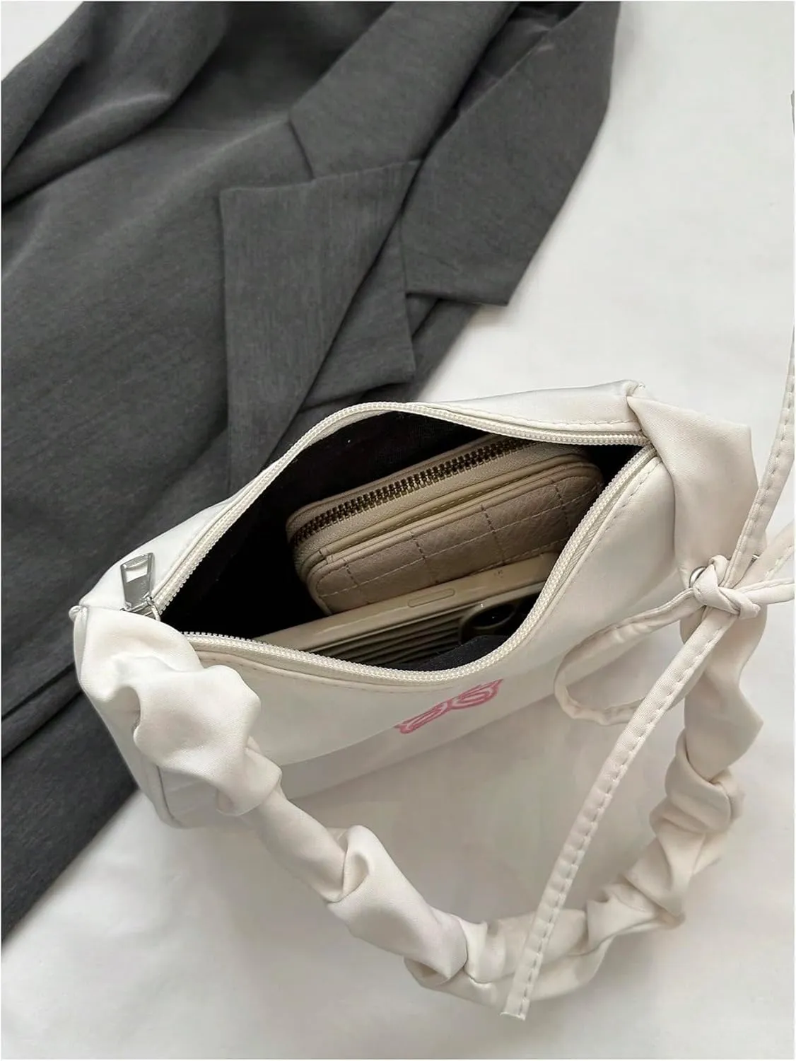 Verdusa Women's Metallic Top Handle Y2k Underarm Bag Zipper Shoulder Handbag